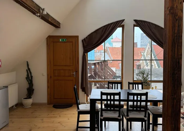 Allure & Coffee Πανσιόν *