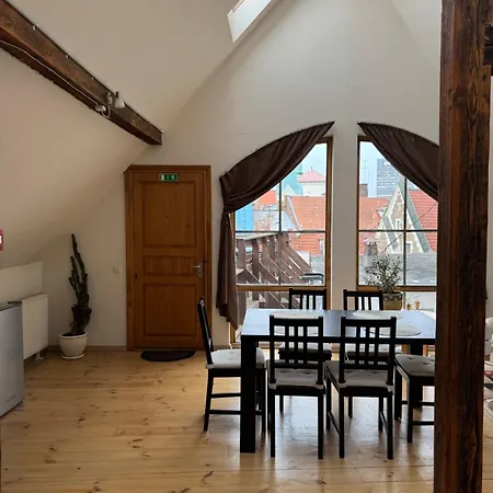 Allure & Coffee Viesu māja *